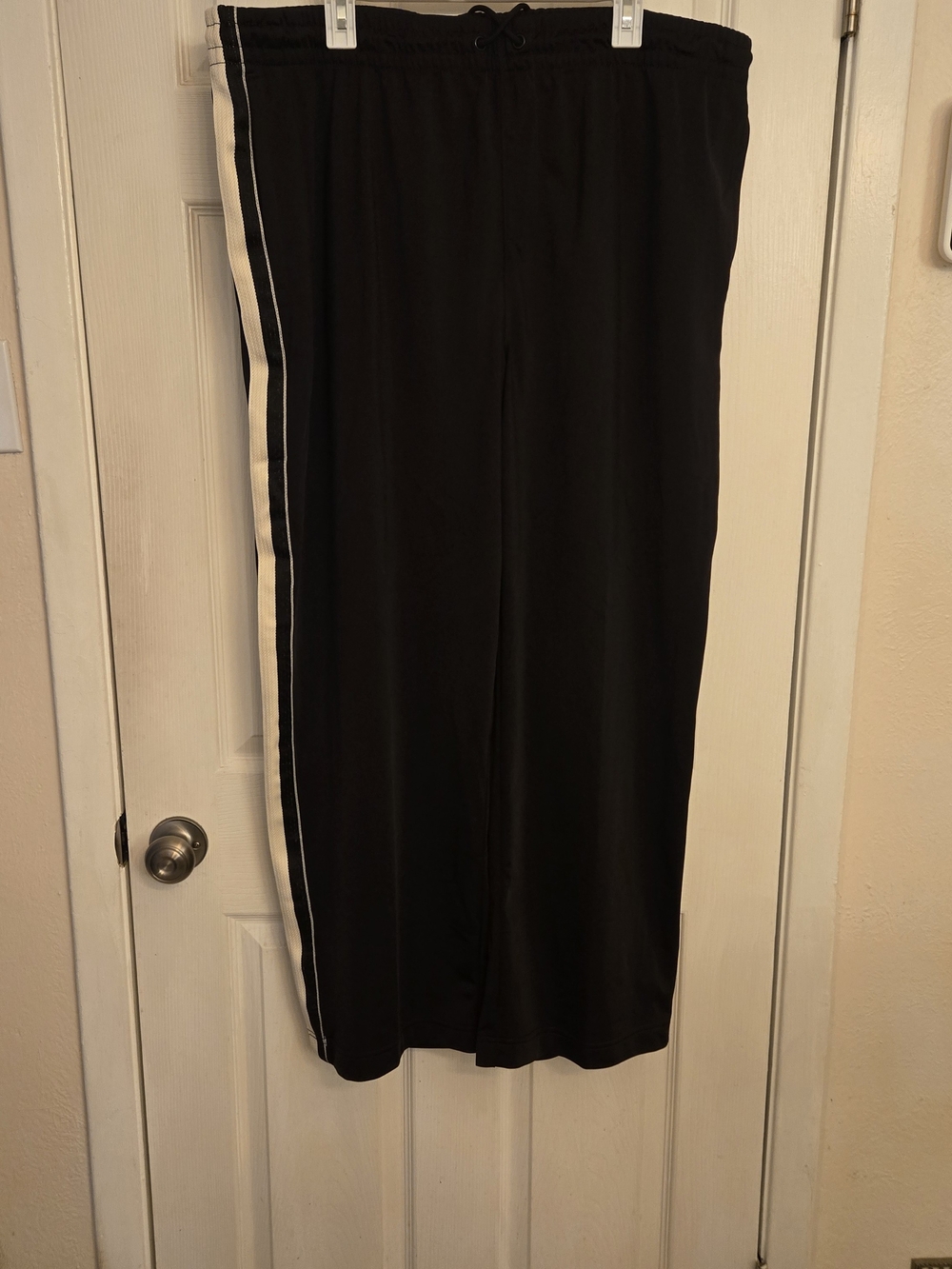 Xersion Black Joggers with Cream Side Stripe